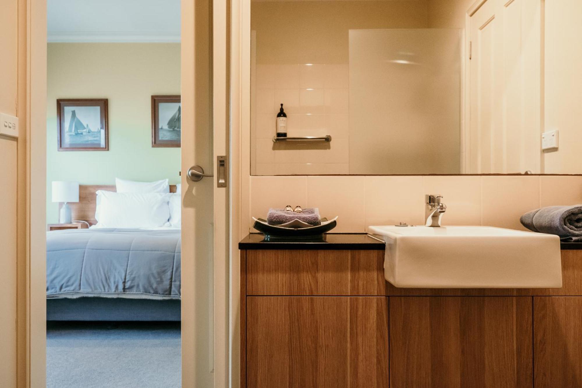 Port Boutique Accommodation Port Fairy Buitenkant foto