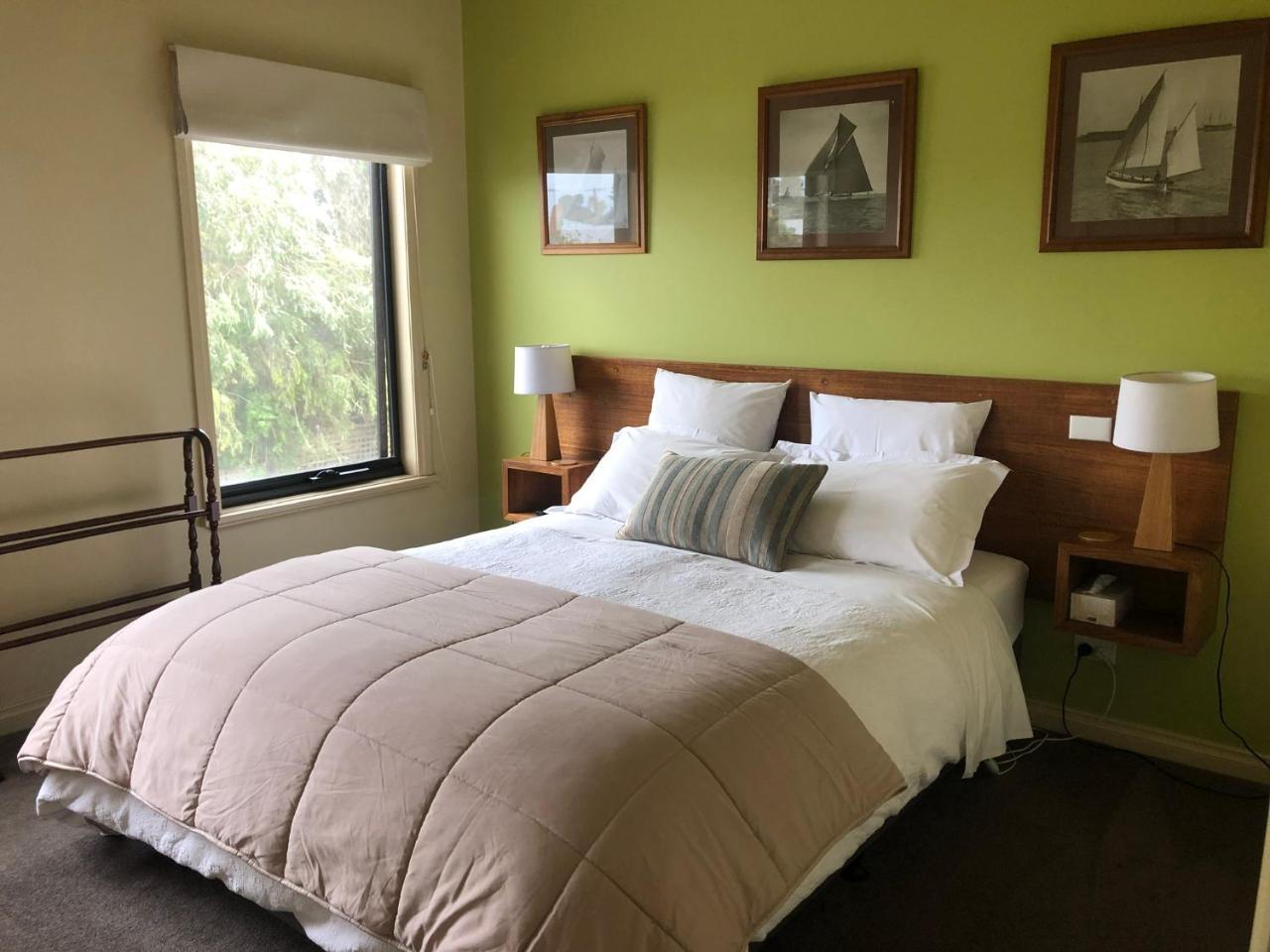Port Boutique Accommodation Port Fairy Buitenkant foto